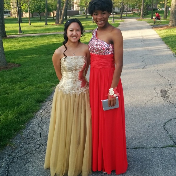 Dresses & Skirts - Red Prom Dress